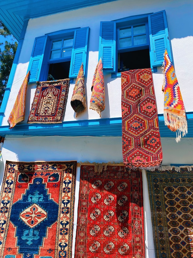 Natural fibers like wool or jute for a sustainable option